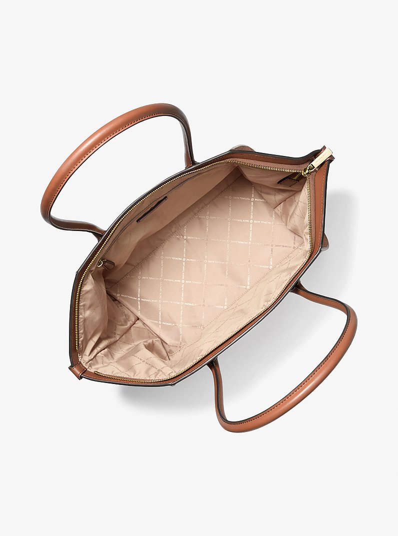 Tr&egrave;s grand sac fourre-tout Avril en cuir et en su&egrave;de in LUGGAGE | Michael Kors