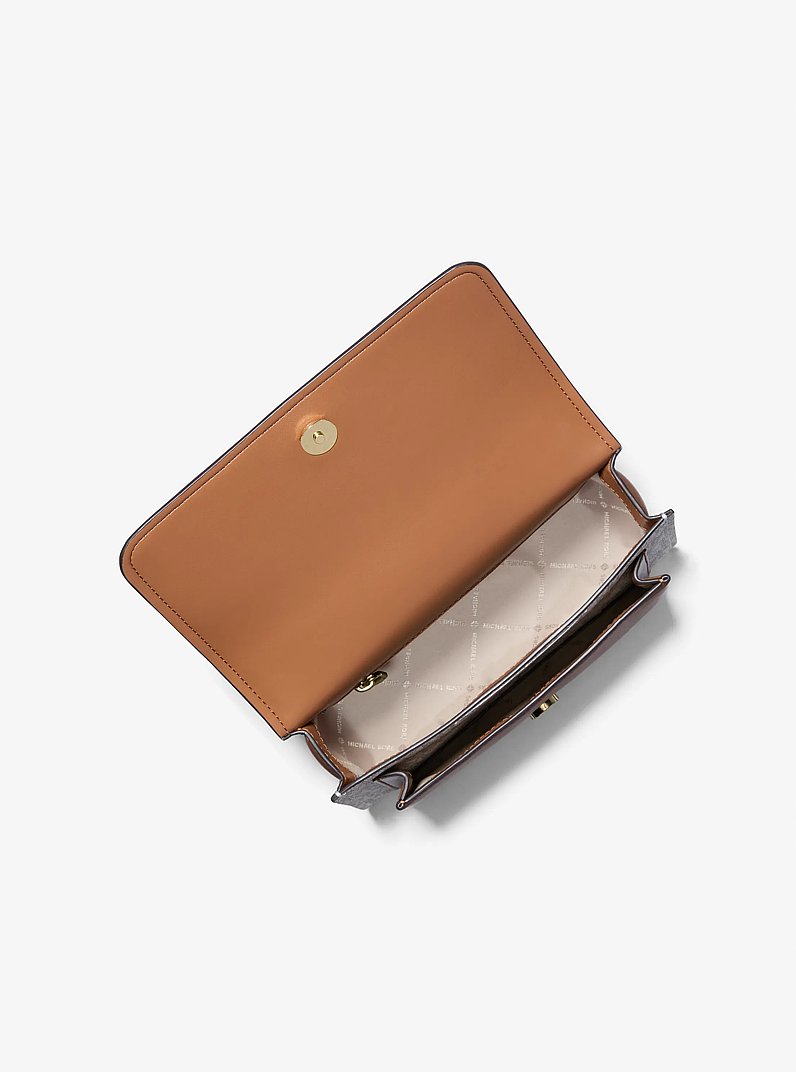 Schultertasche Claire Large mit Signature-Logomuster in VANILLE/EICHELBRAUN | Michael Kors