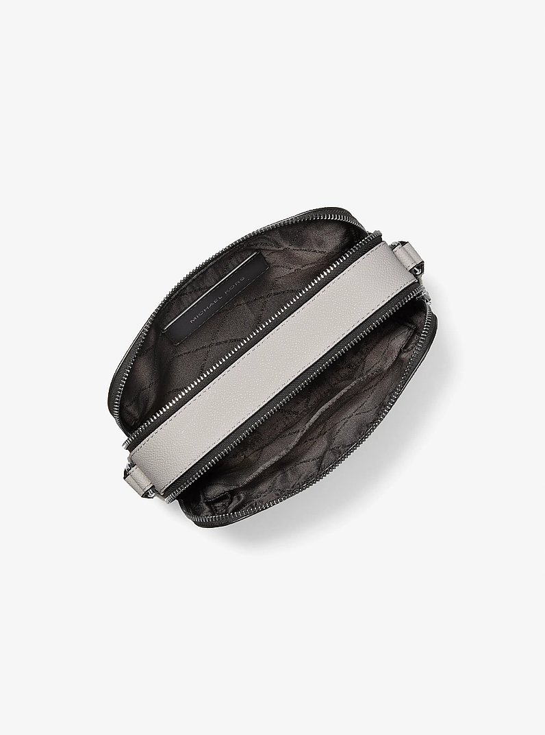 Sac &agrave; bandouli&egrave;re pour cam&eacute;ra Hudson &agrave; logo Signature in NICKEL | Michael Kors