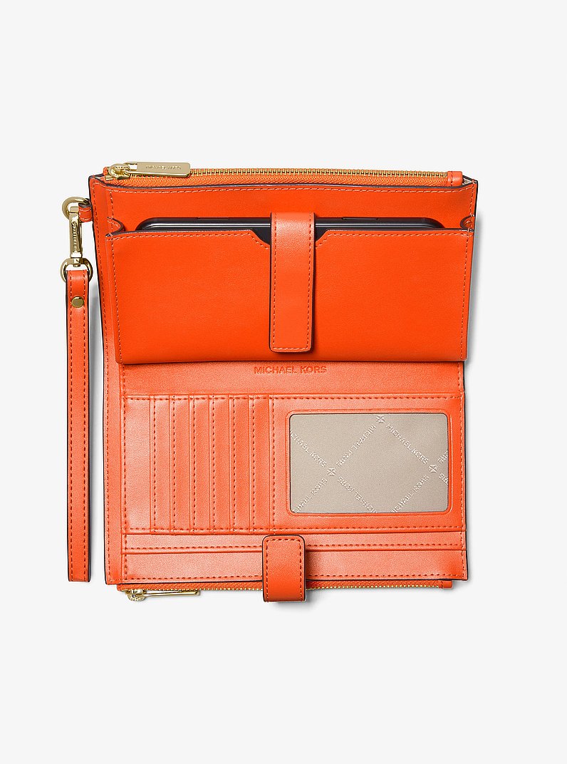 Grande pochette-bracelet Jet Set &agrave; logo ombr&eacute;