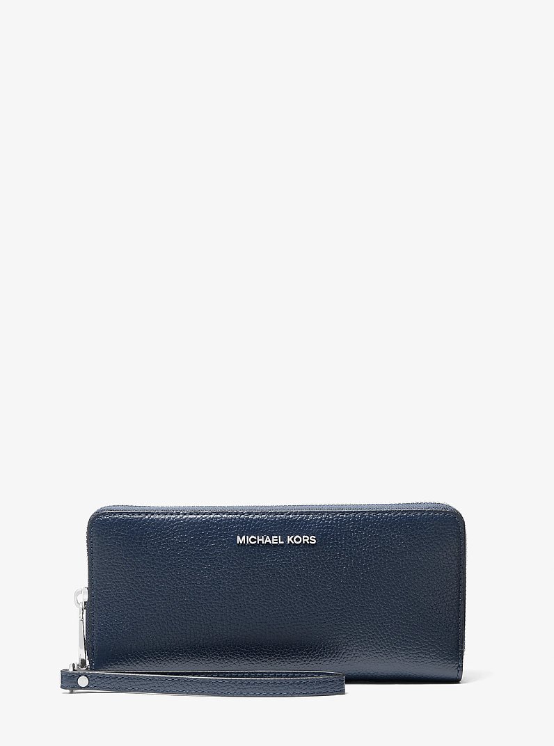 Grand portefeuille continental en cuir grain&eacute; in BLEU MARINE | Michael Kors