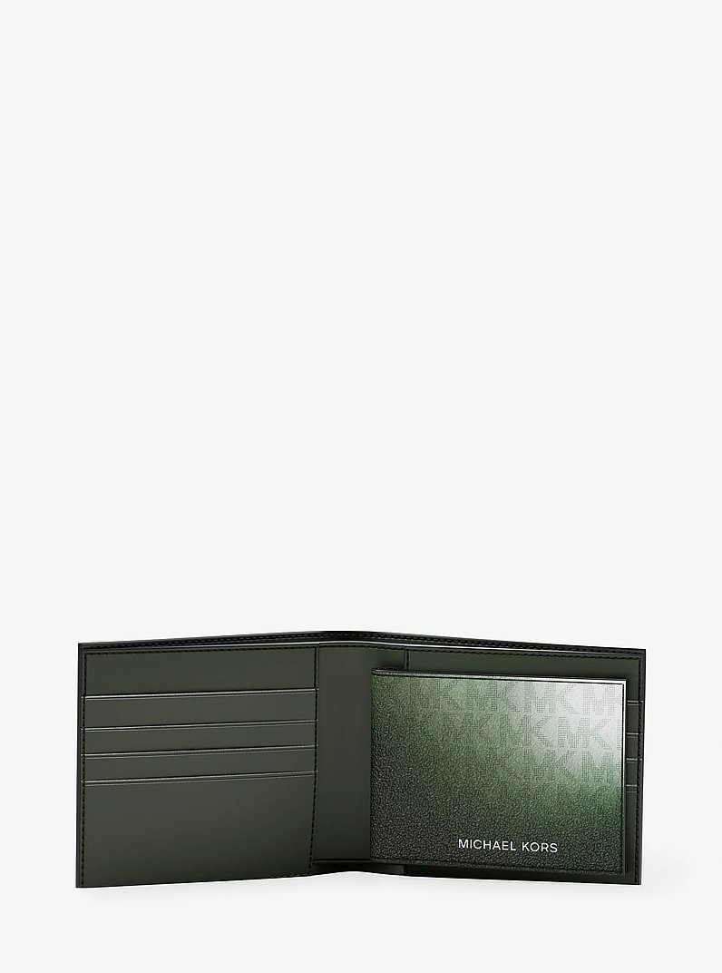 Billetera plegable Cooper con dise&ntilde;o ombr&eacute; y logotipo exclusivo y solapa para documento de identificaci&oacute;n in MUSGO COMBINADO | Michael Kors