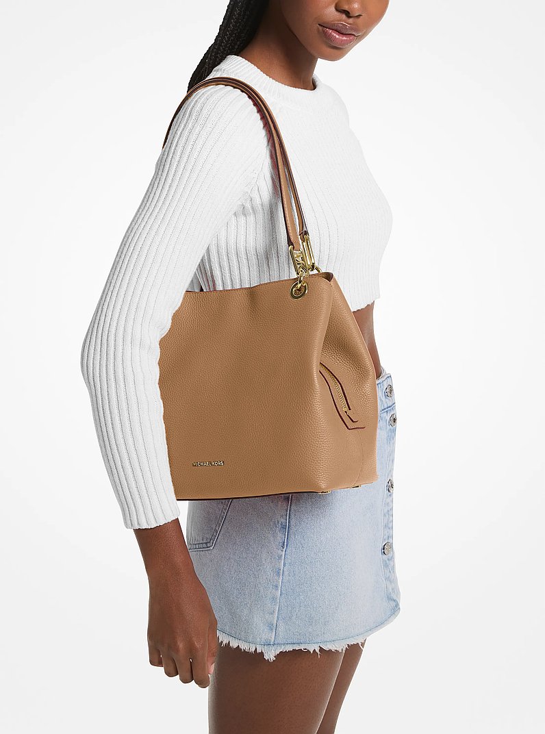 Kensington Large Pebbled Leather Tote Bag in HUSK | Michael Kors