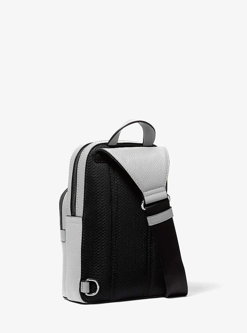 Bolso cruzado Hudson de piel granulada con doble cremallera in NICKEL | Michael Kors