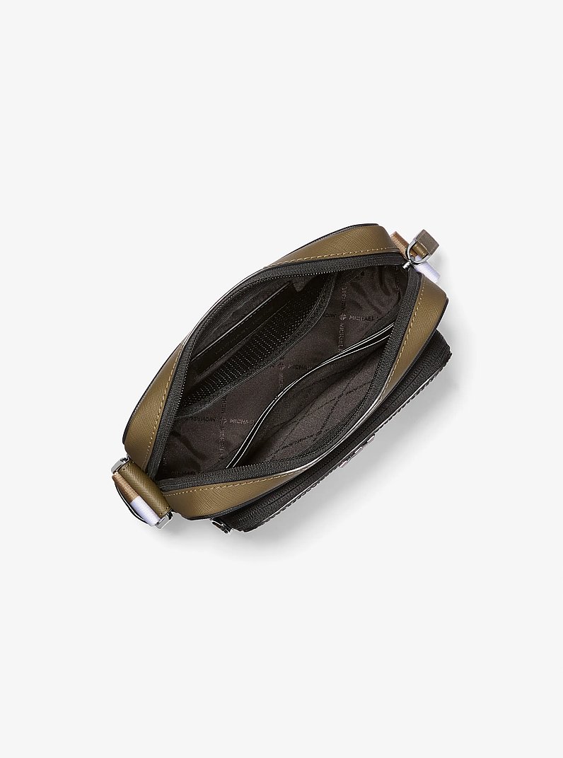 Bolso para c&aacute;mara Rivington con rayas y logotipo in CAMEL | Michael Kors