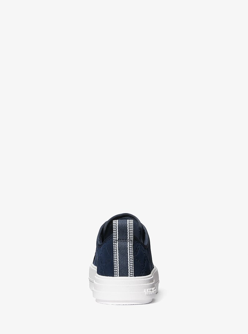 Zapatilla Evy de ante con logotipo imperio en relieve