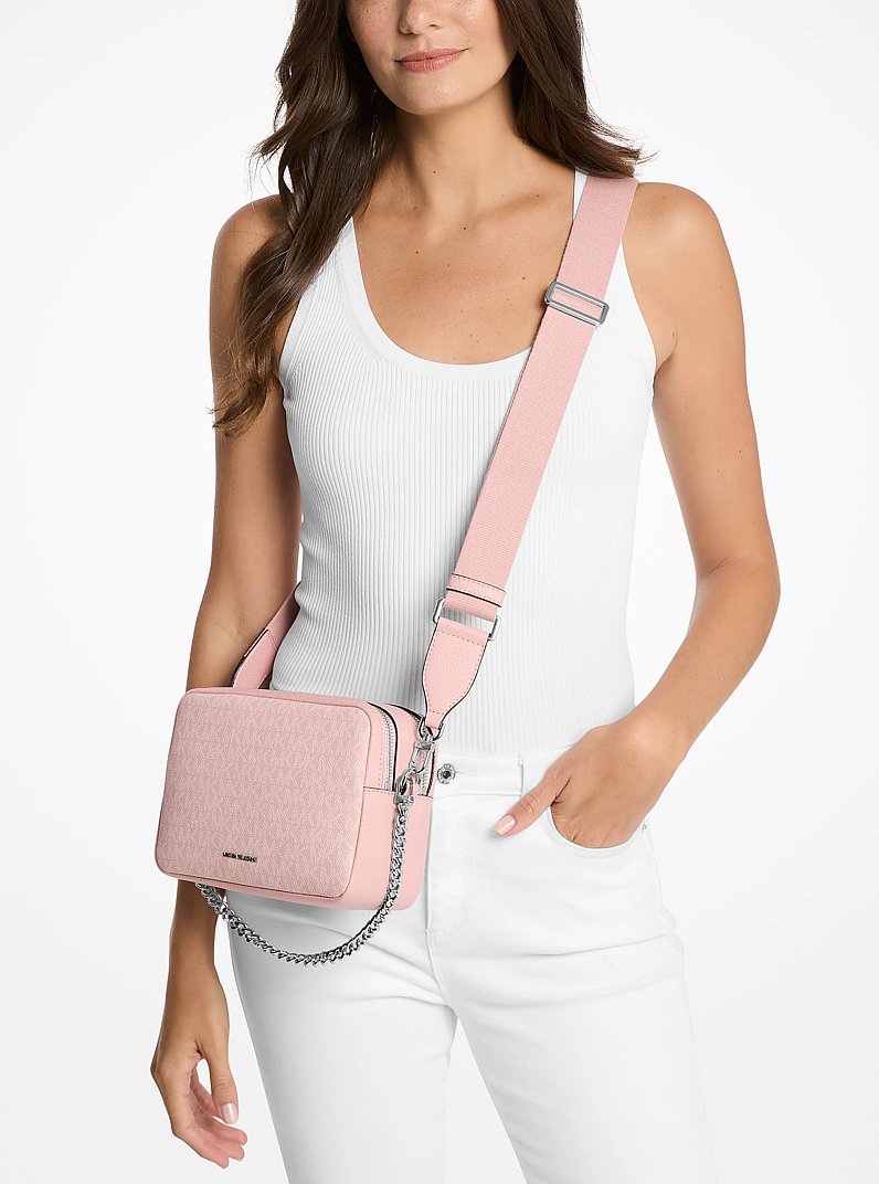 Sac &agrave; bandouli&egrave;re pour cam&eacute;ra Bryant de taille moyenne &agrave; logo Signature in ROSE FUM&Eacute; | Michael Kors