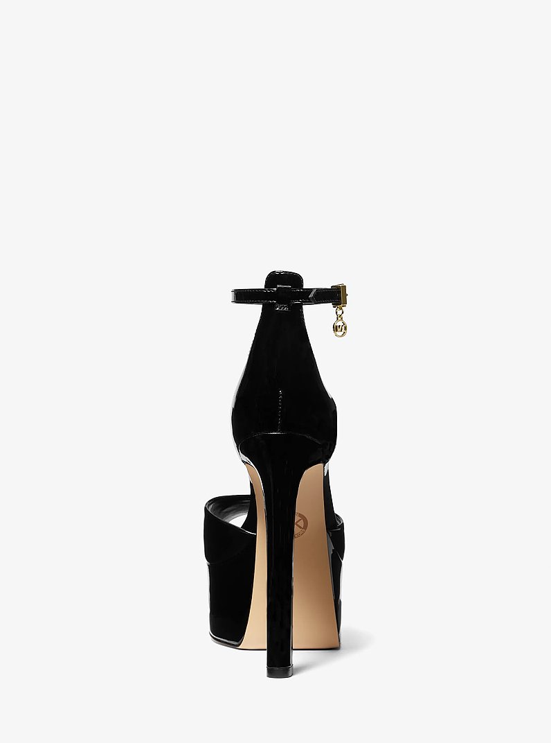 Peeptoe Martina aus Lackleder mit Plateau