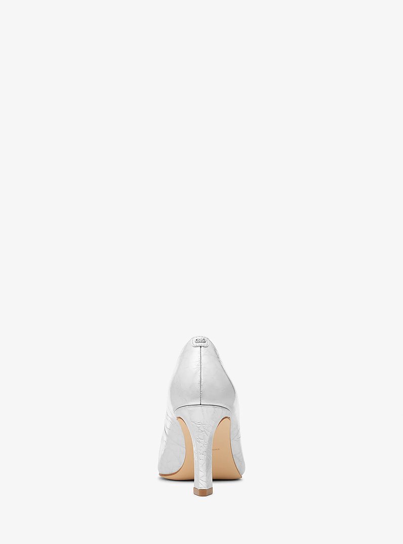 Zapato de sal&oacute;n Darrah de piel craquelada metalizada in PLATEADO | Michael Kors