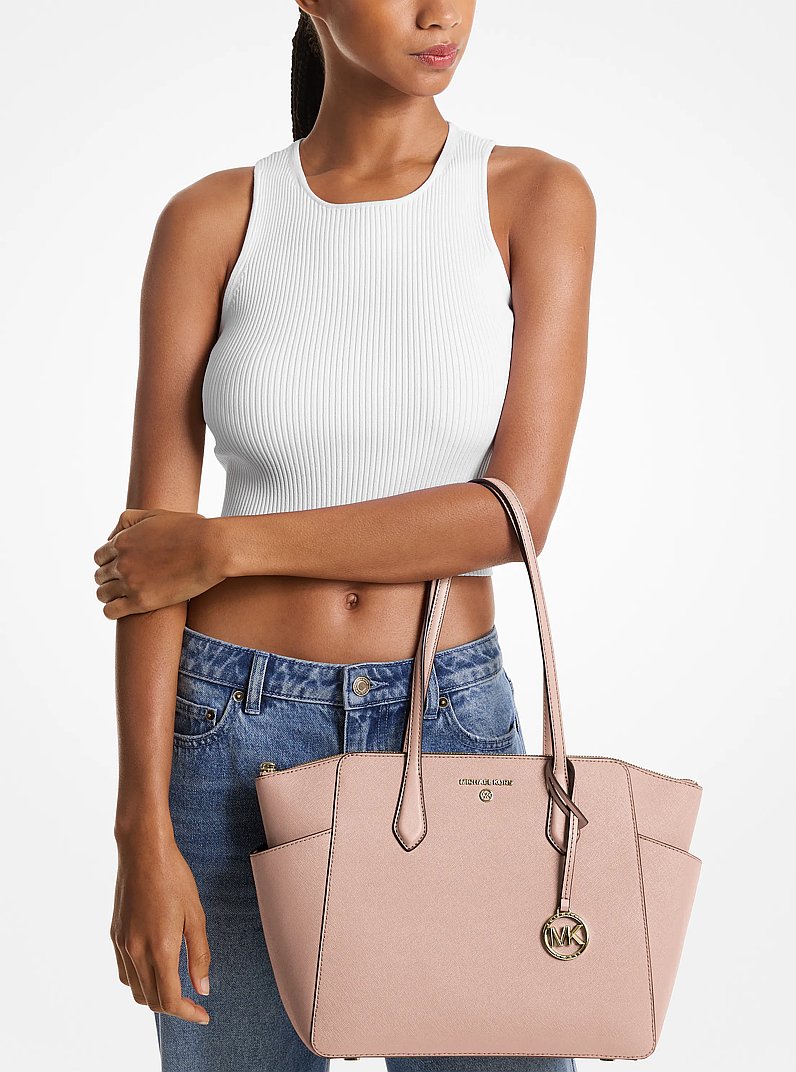 Sac fourre-tout Marilyn de taille moyenne en cuir Saffiano in ROSE P&Acirc;LE | Michael Kors