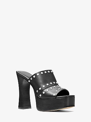 Sandalia Jagger con plataforma y tachuelas