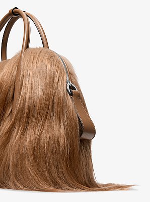 Bolso satchel Kaitlin grande abovedado en piel de oveja de pelo largo