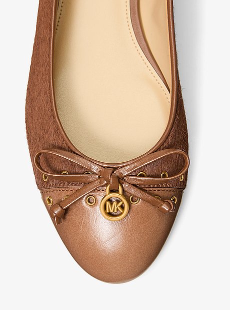 Chausson de ballet Piper Flex en cuir &agrave; &oelig;illets et en poils de veau