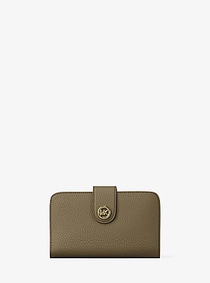 Billetera mediana de piel granulada con colgante MK Pop