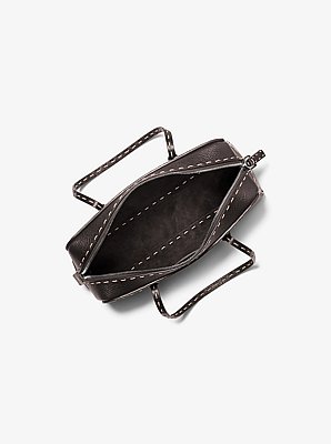 Bolso satchel Roberta de cuero granulado cosido a mano