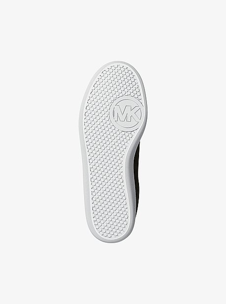 Sammy Sneaker