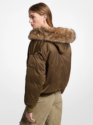 Veste bomber &agrave; capuche en satin cir&eacute; bord&eacute;e de fausse fourrure