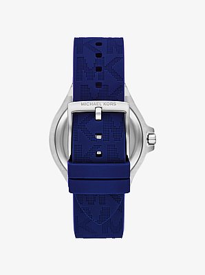 Reloj Lennox en tono plateado y malla de silicona con el logotipo con pav&eacute;