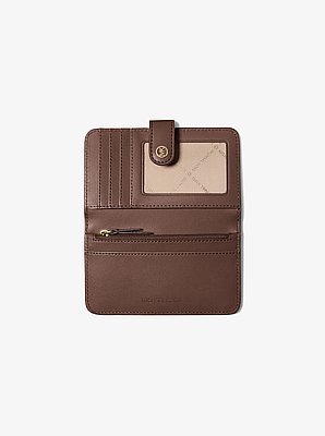 Jet Set Travel Medium Pebbled Leather Billfold Wallet