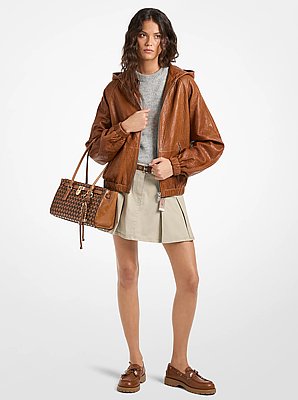 Kapuzenjacke aus texturiertem Leder