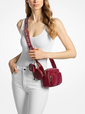Jet Set Travel Medium Leather Messenger Bag