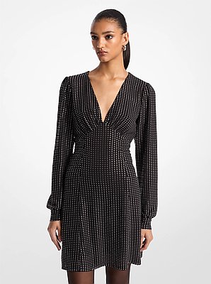 Robe en cr&ecirc;pe georgette orn&eacute;e de pierres du Rhin