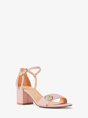 Hannah Sandal