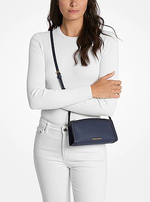 Jet Set Medium Pebbled Leather Crossbody Bag