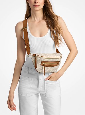 Jet Set Travel Medium Signature Logo Sling Pack