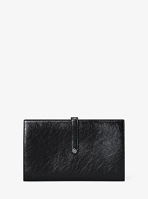 Cartera Jet Set Travel mediana de charol