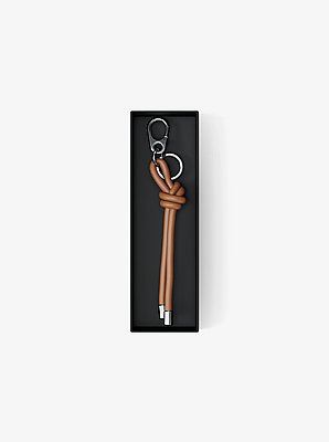 Breloque de sac nou&eacute;e