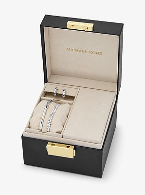 Set de regalo de tres piezas de lat&oacute;n chapado en metal precioso con incrustaciones
