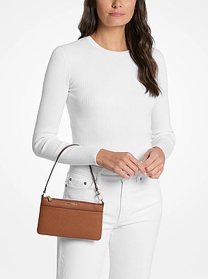 Pochette &agrave; sangle Jet Set de taille moyenne en cuir grain&eacute;