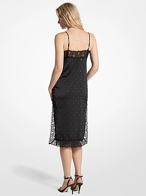 Slip-Kleid aus Satin mit Nieten