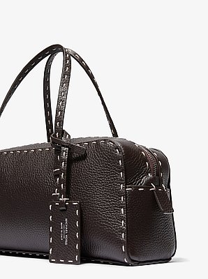 Bolso satchel Roberta de cuero granulado cosido a mano