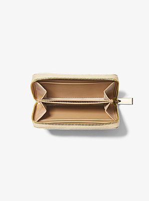 Cartera peque&ntilde;a de piel metalizada acolchada