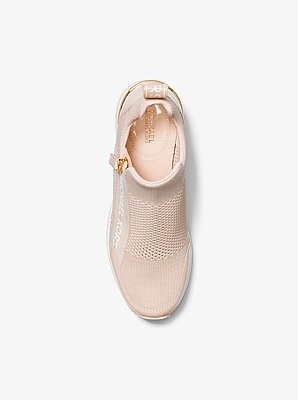 Willis Stretch Knit Trainer