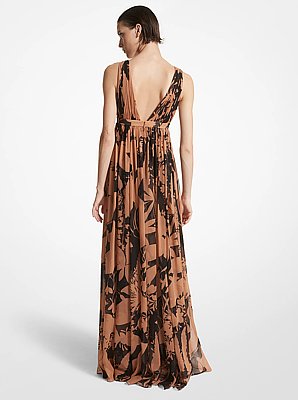 Vestido largo de inspiraci&oacute;n griega de corte imperio en chif&oacute;n de seda con estampado floral oscuro