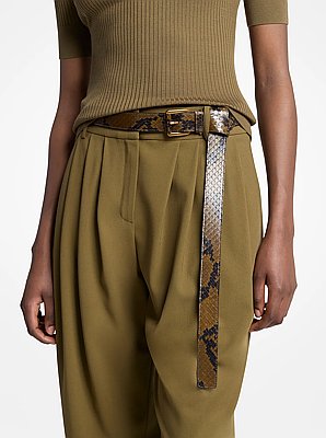 Cintur&oacute;n Jodi de piel con relieve de serpiente para pantal&oacute;n