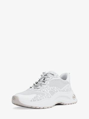 Levie Mixed-Media Trainer