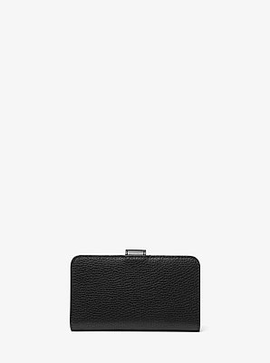 Jet Set Travel Medium Pebbled Leather Billfold Wallet