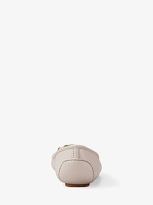 Mocas&iacute;n Fulton de piel