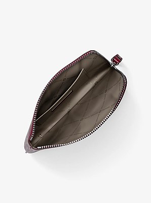 Bolso de pulsera Jet Set Travel peque&ntilde;o con acabado craquelado