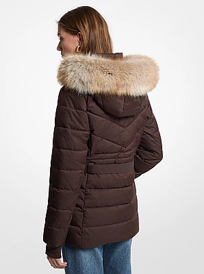 Veste matelass&eacute;e compacte &agrave; garniture en fausse fourrure
