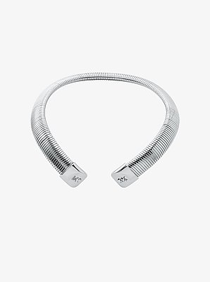 Collar de lat&oacute;n chapado en metales preciosos