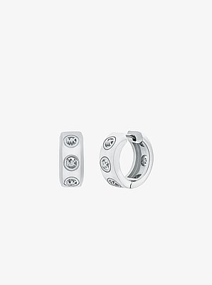 Aretes tipo huggie con logotipo