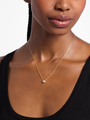 Collar con colgante de piedra redonda