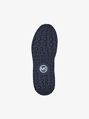 Dax Mixed-Media Trainer