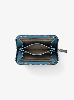 Jet Set Travel Medium Saffiano Leather Wallet