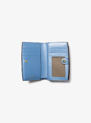 Bryant Medium Pebbled Leather Wallet